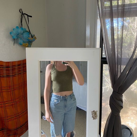 Green ribbed soft tank top - Picture 2 of 2